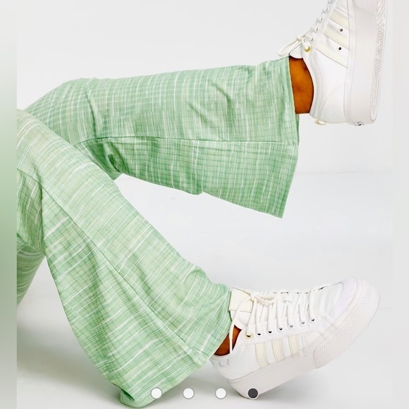 ASOS DESIGN Curve Retro Flare Bell Bottom Pant in 70s Space Dye Sage Size 14 New - Picture 3 of 8